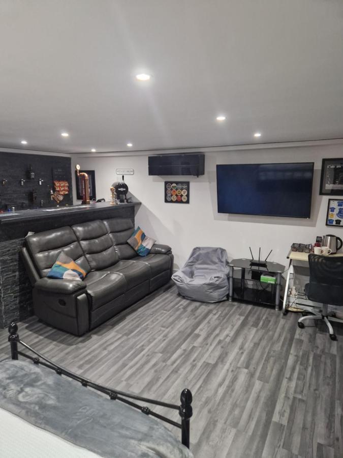 Lovely Unit Elgin Drive Coastal Bliss Your Seaside Retreat With City Excitement Wallasey Eksteriør bilde